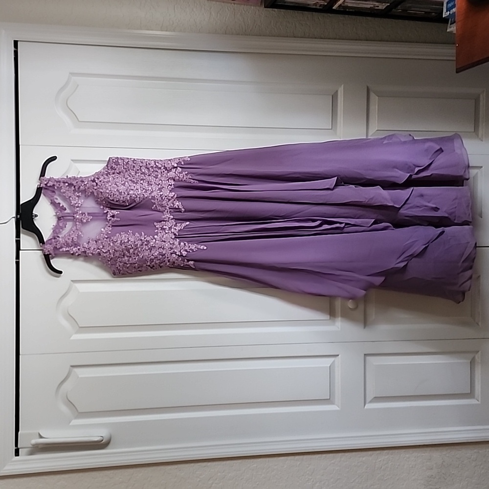 Decode 1.8 Mauve Maxi Evening Gown 💜 - Picture 15 of 17